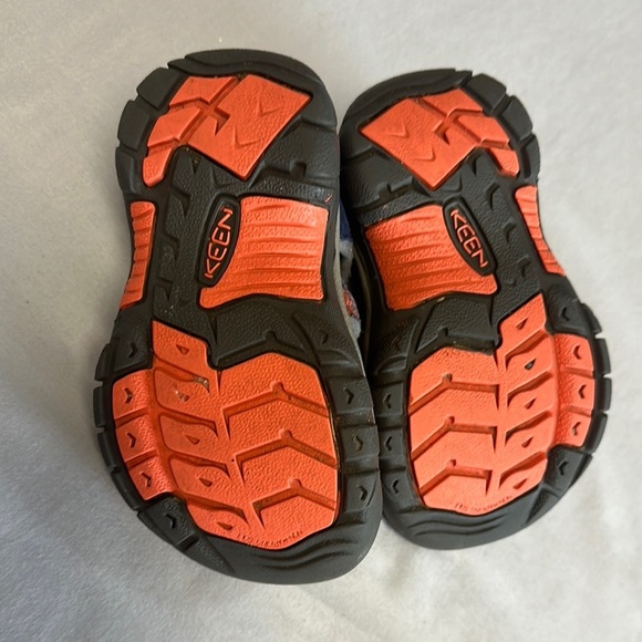 Keen Red and Blue Sandals with Quick-Lace System - Picture 4 of 5